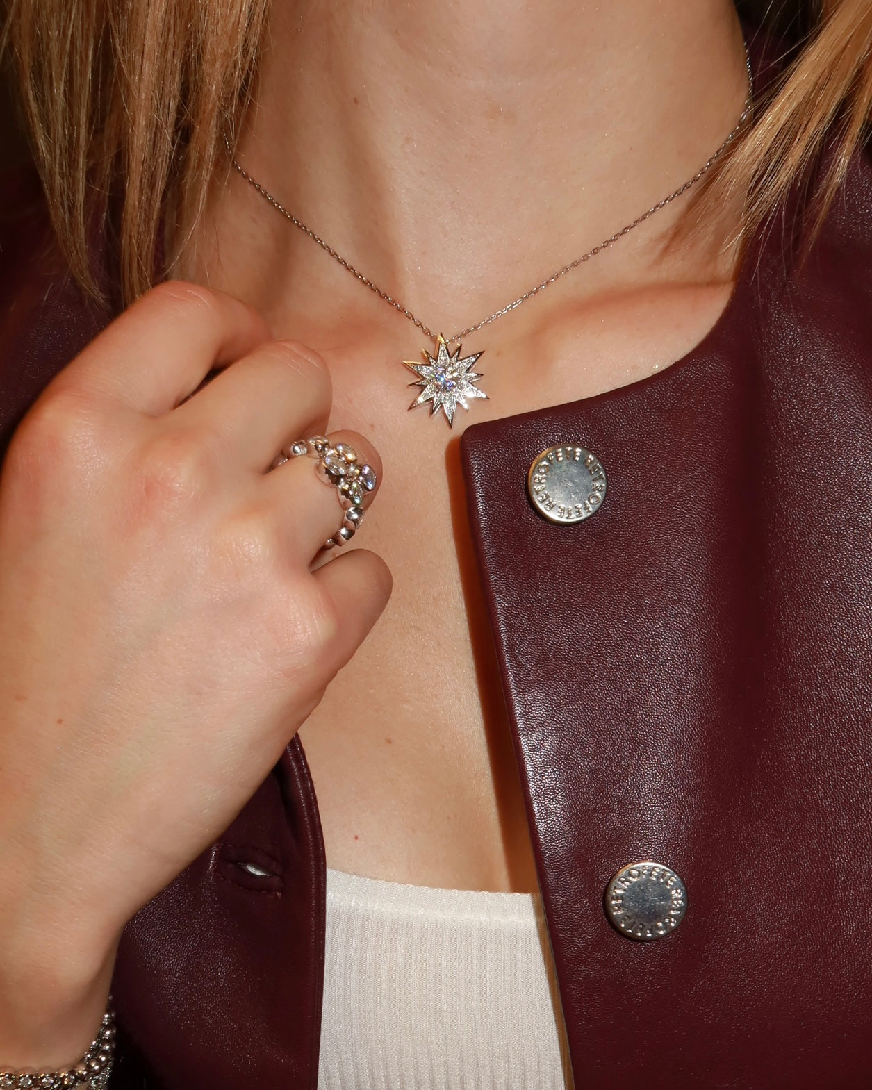 STELLI Statement Pendant with Chain White Gold Vermeil with Moissanites