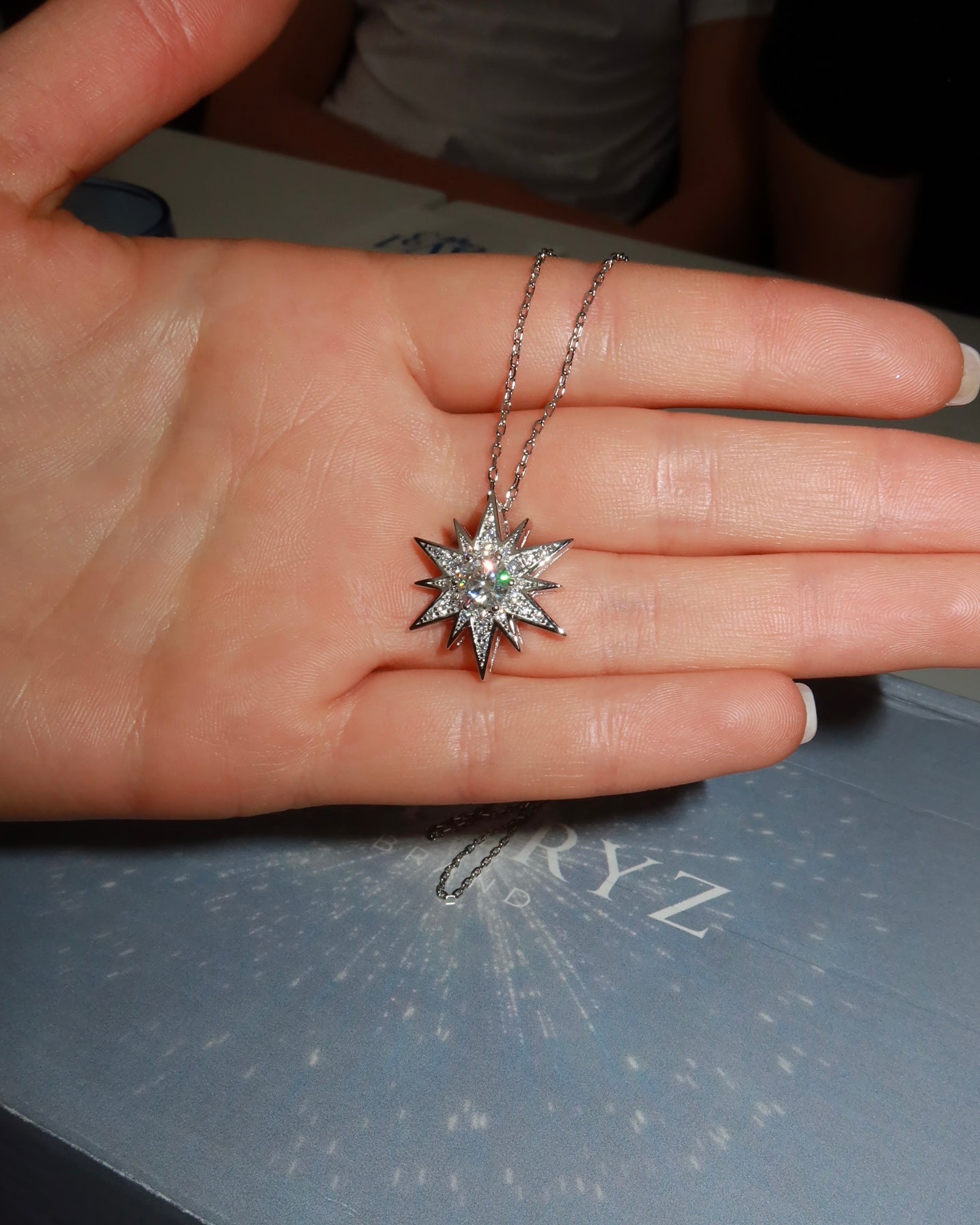 STELLI Statement Pendant with Chain White Gold Vermeil with Moissanites