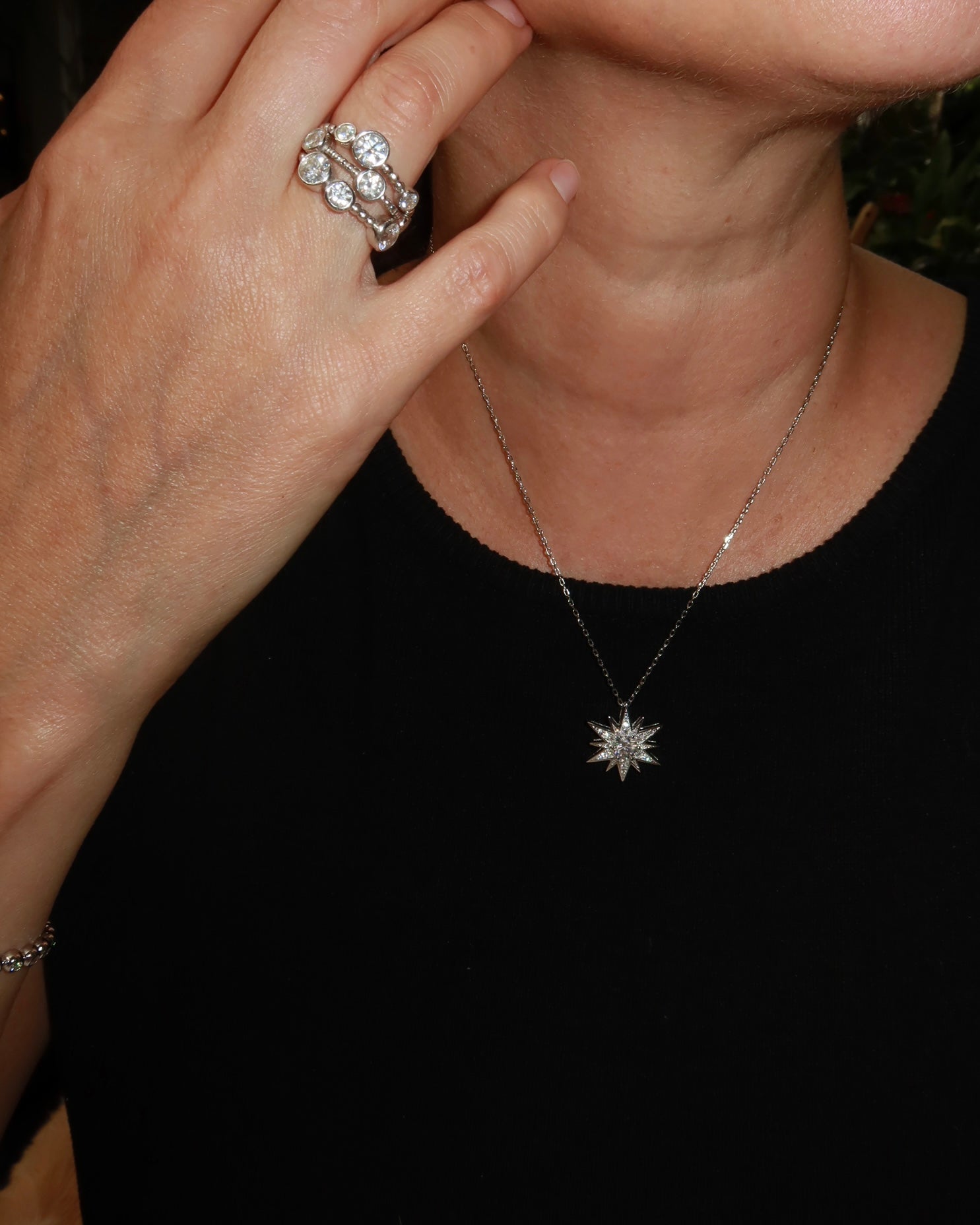 STELLI Statement Pendant with Chain White Gold Vermeil with Moissanites