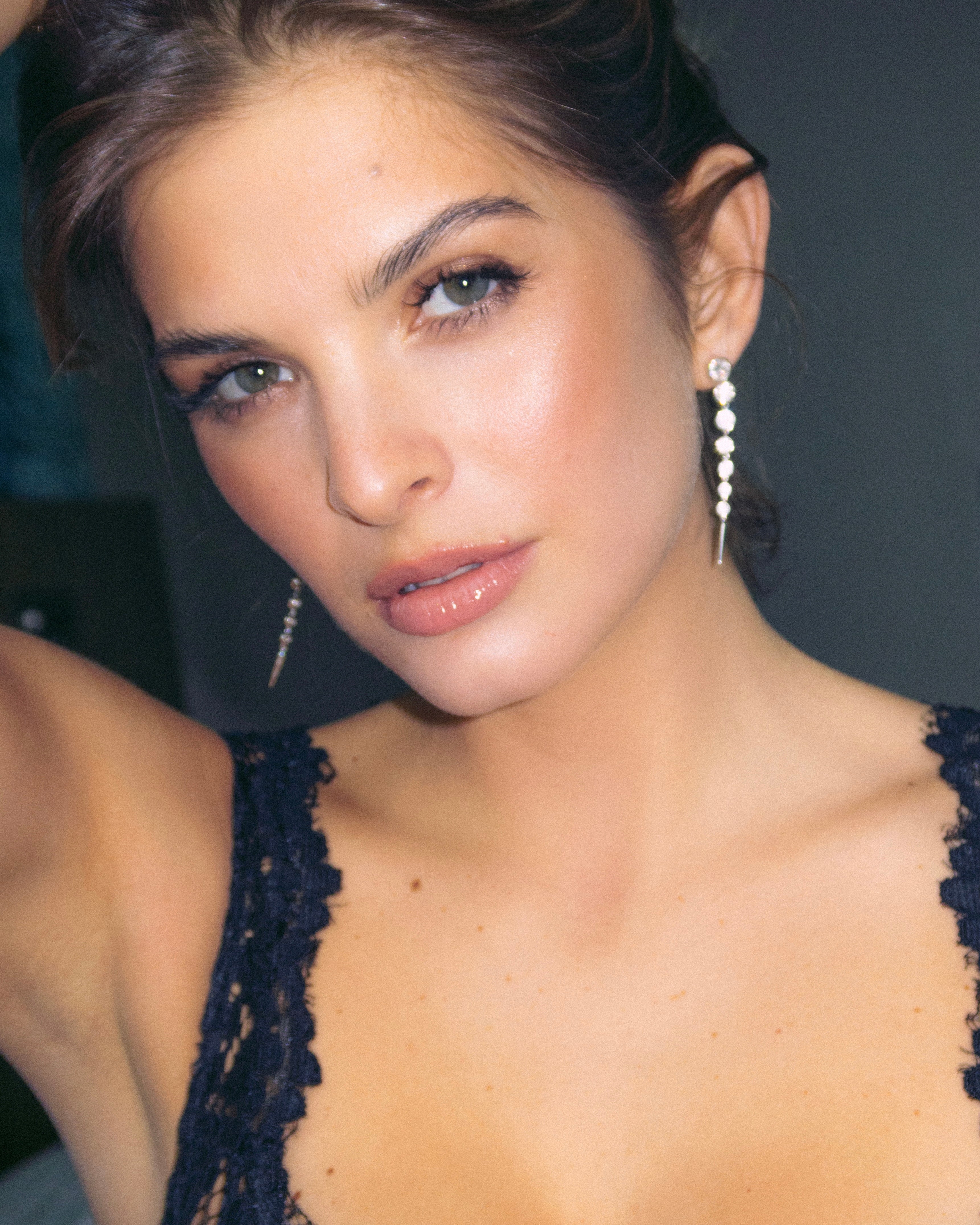ETERI LONG EARRINGS White Gold Vermeil