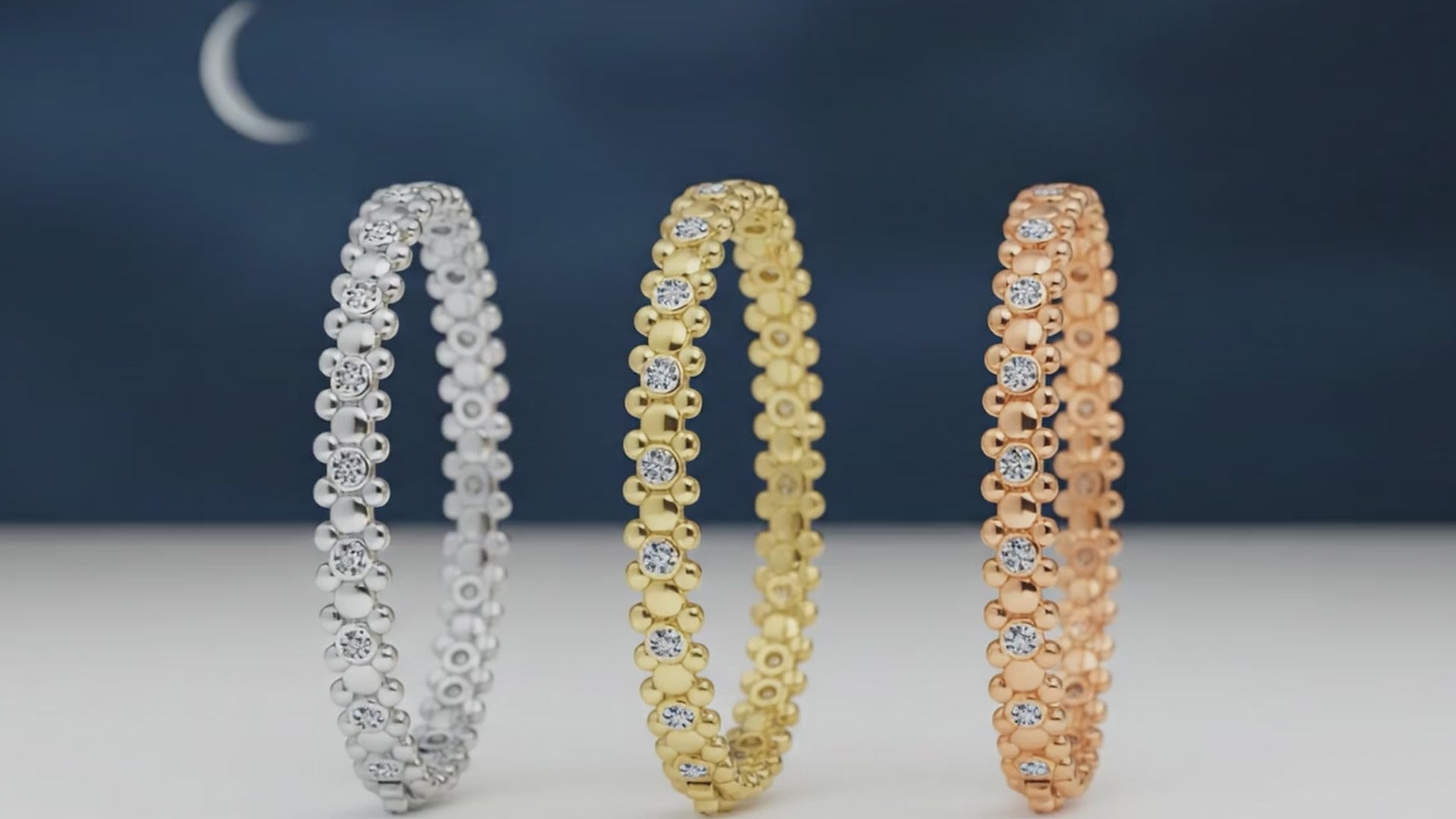 تحميل الفيديو: Ramadan 3 gold bangles in rose gold, white gold and yellow gold